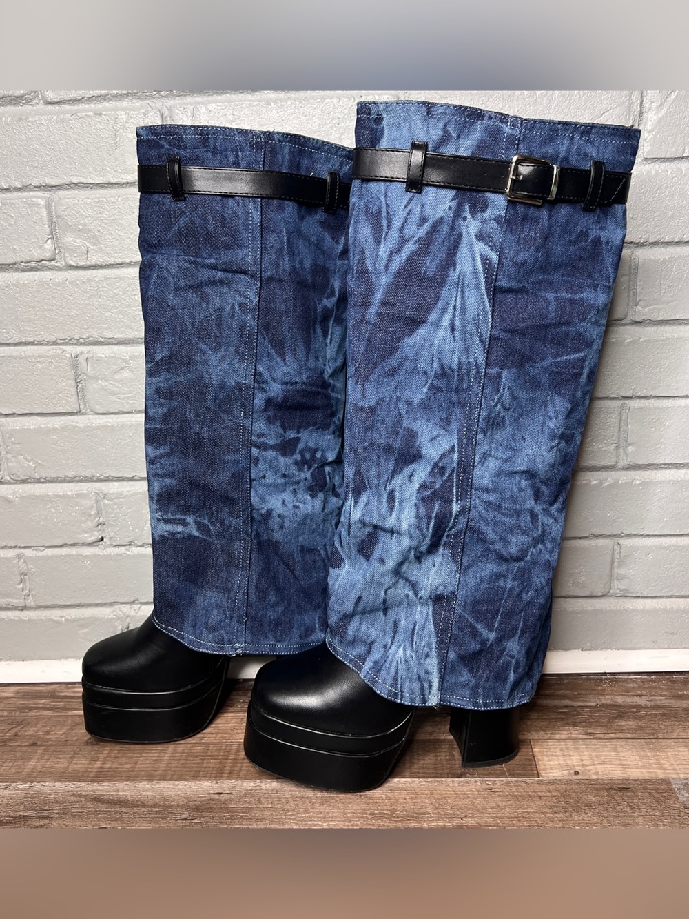 Women's Knee-High Fold-Over Denim Gaiter sleeve Black Platform Boots Size 10